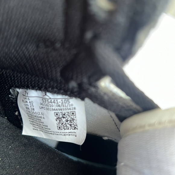 NIKE Jordan 1 Retro High OG Mocha - Size 7Y/W8.5 - Picture 3 of 5